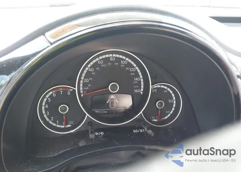 2015 Volkswagen Beetle 1.8T Classic из США, поврежденный, VIN 3VWF17ATXFM611262